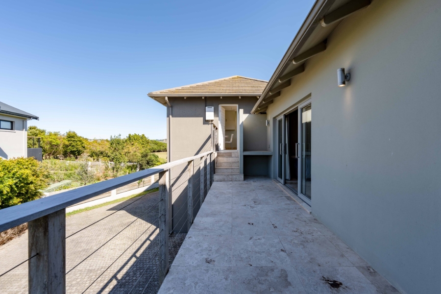 5 Bedroom Property for Sale in Keurbooms River Western Cape